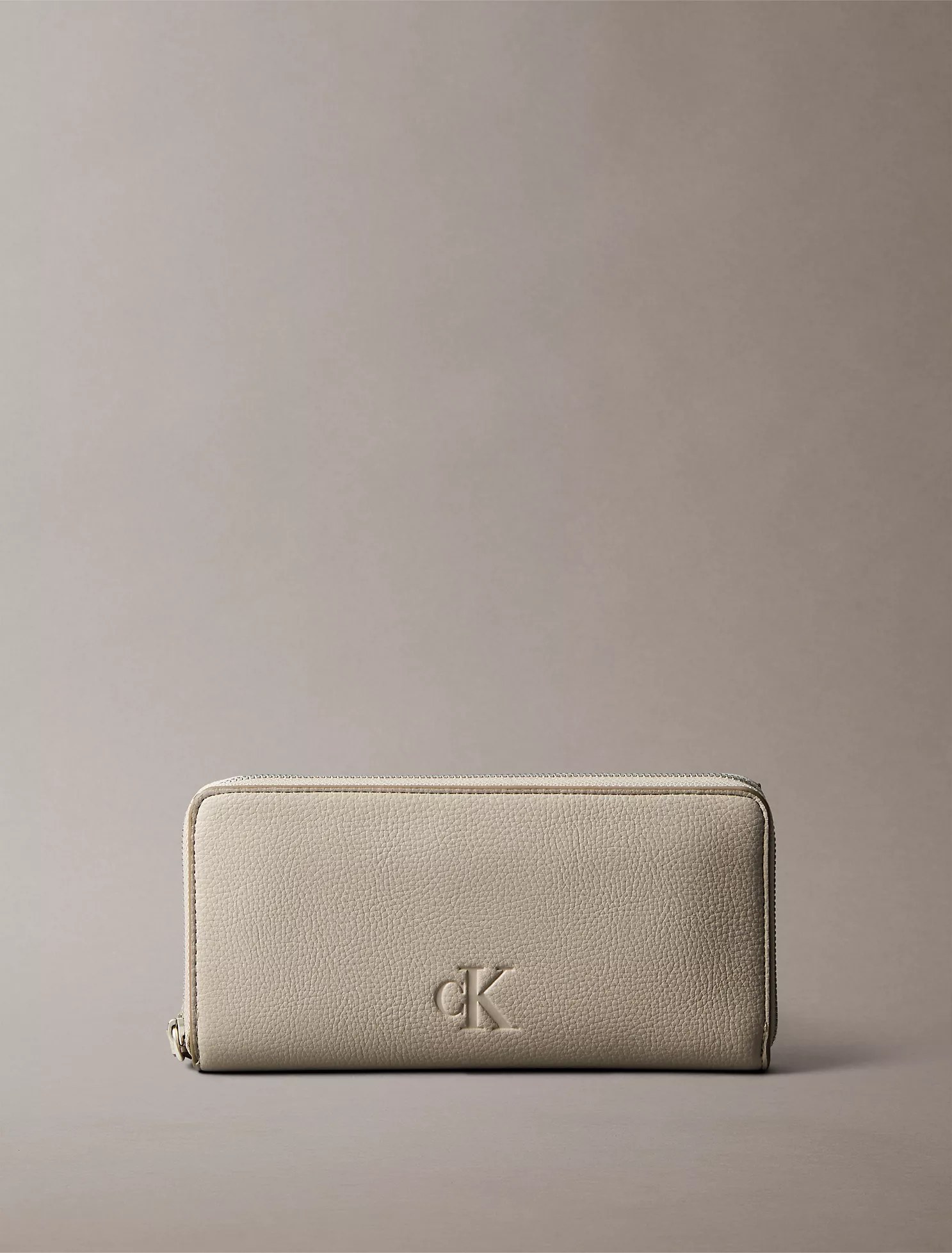 Ultralight Wristlet Wallet - Compact and chic